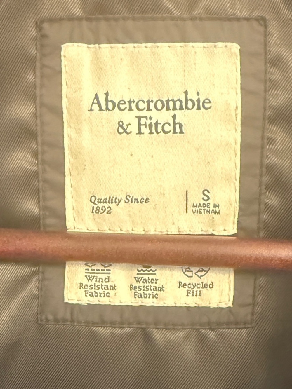 ABERCROMBIE & FITCH Men's Black Full Zip Puffer Vest Size S - Picture 3 of 4